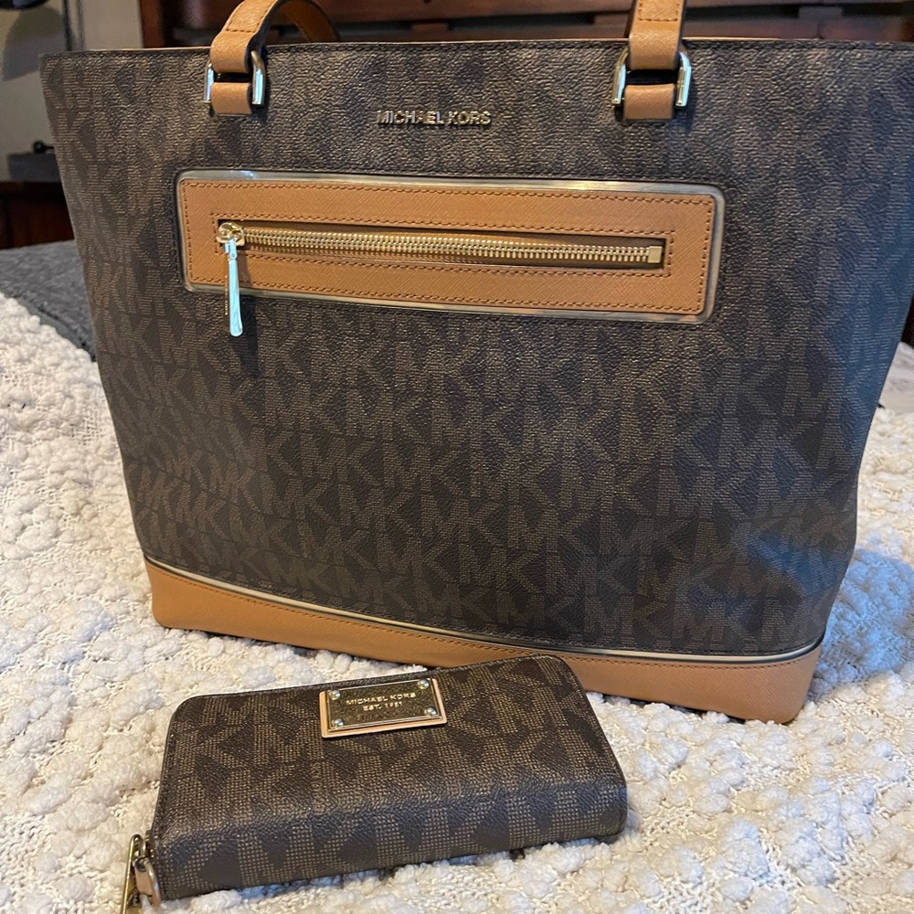 Michael kors handbag & wallet